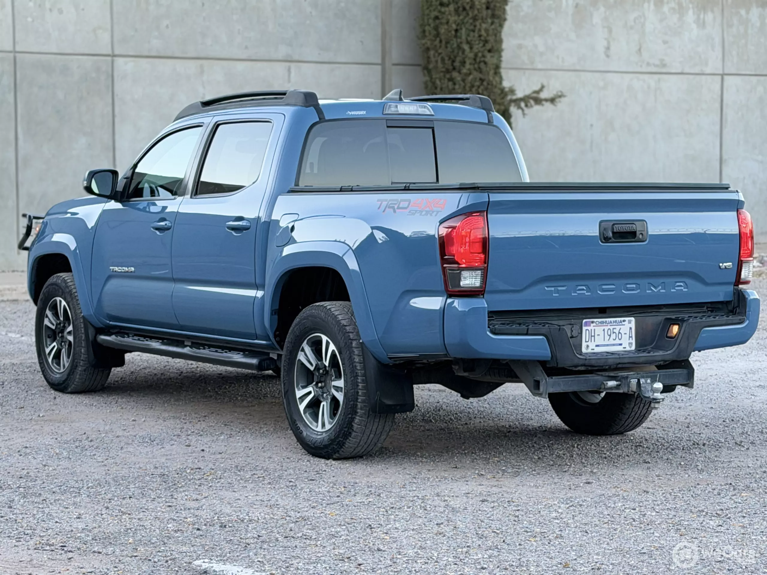 Toyota Tacoma Pick-Up