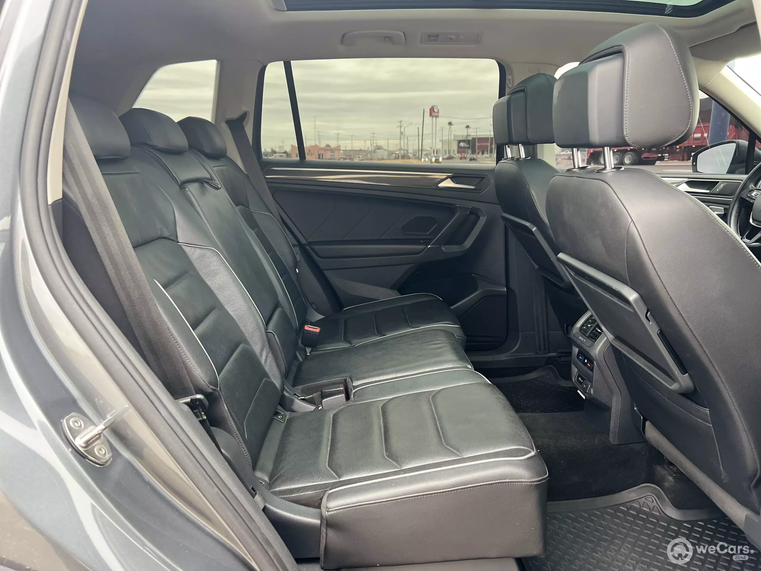 Volkswagen Tiguan VUD