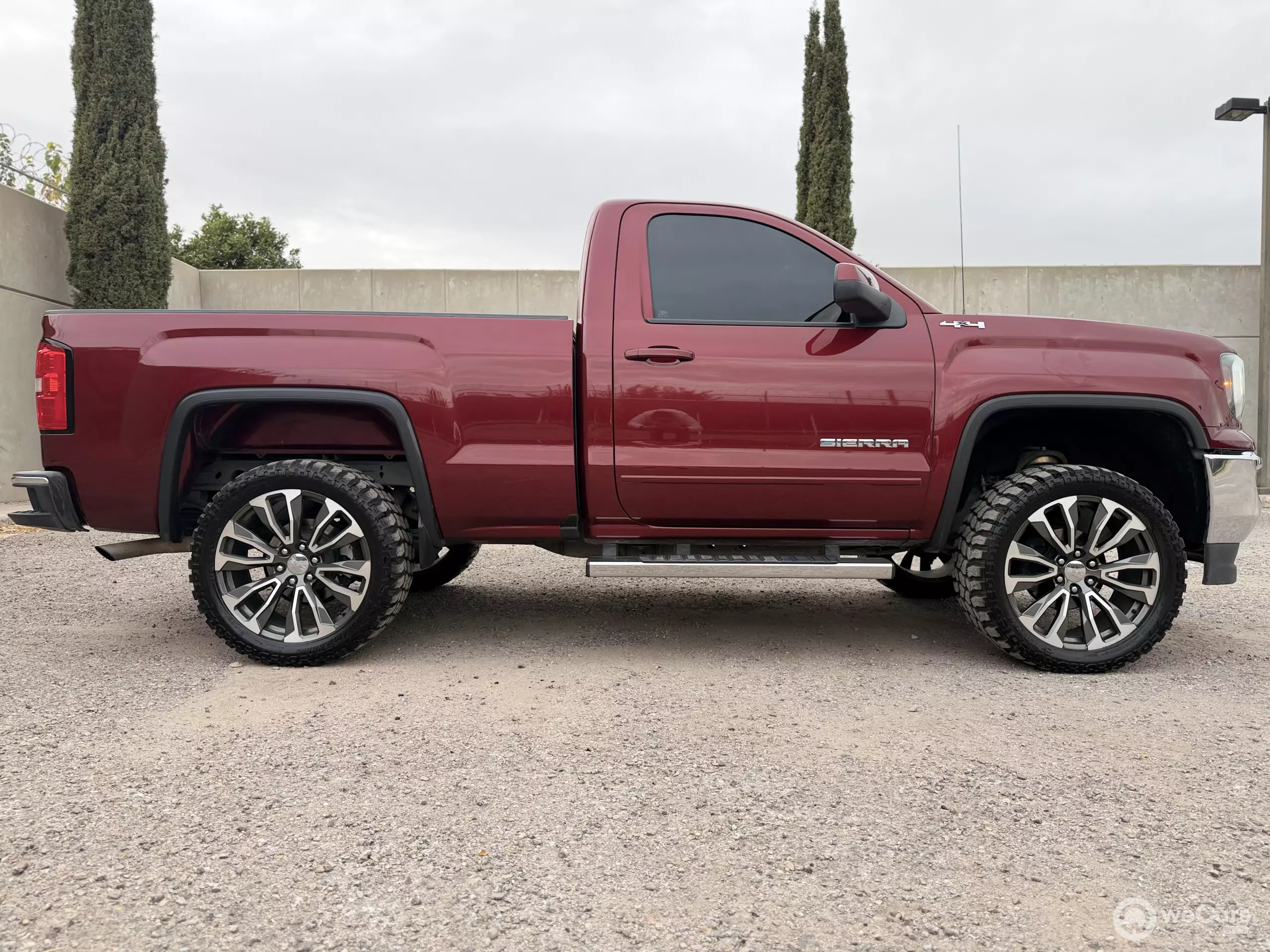 GMC Sierra Pick-Up