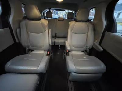 Toyota Sienna Minivan 2022