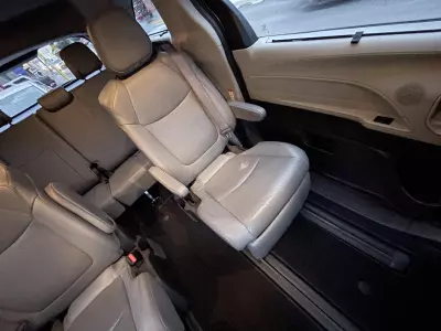 Toyota Sienna Minivan 2022