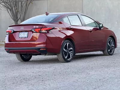 Nissan Versa 2024
