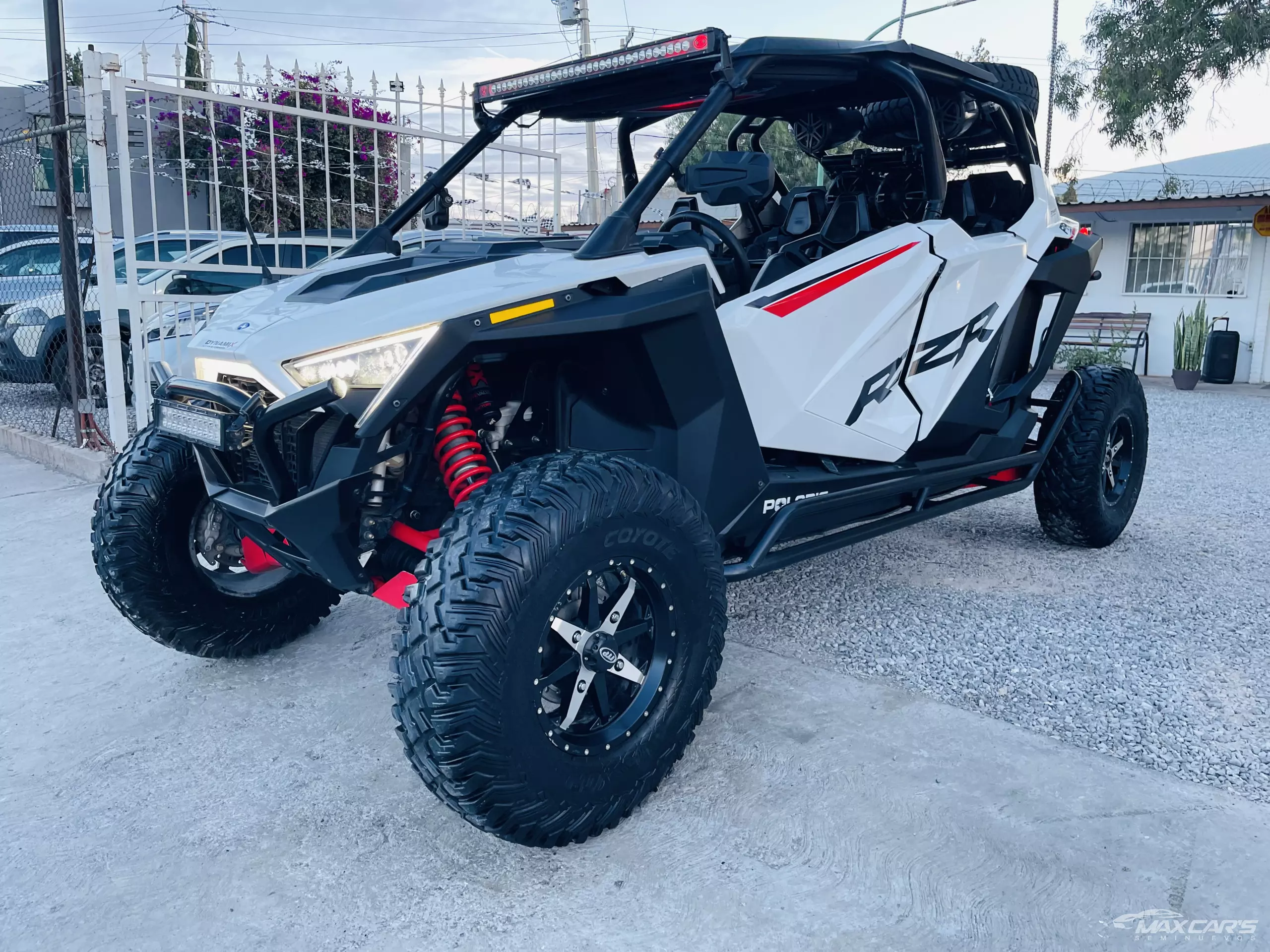 POLARIS RZR 
