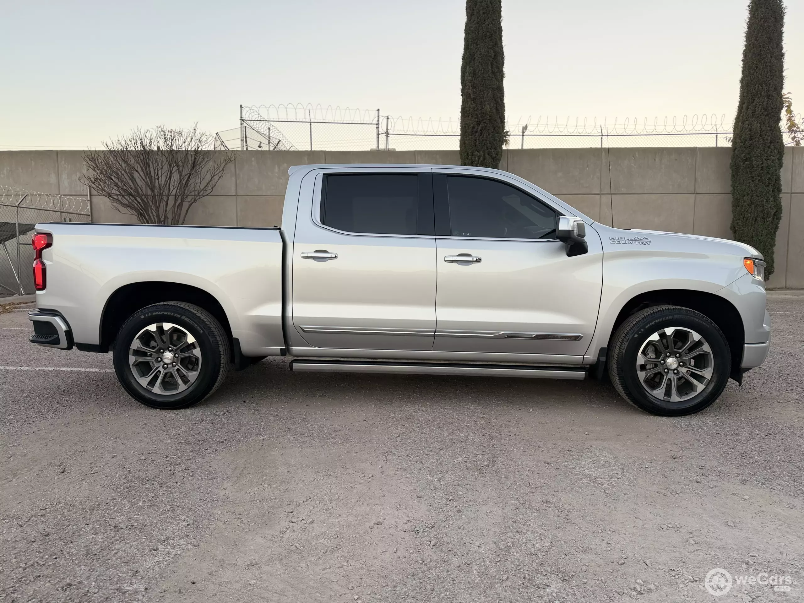 Chevrolet Cheyenne Pick-Up