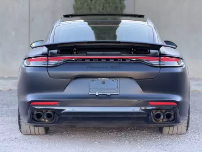 Porsche Panamera 2021