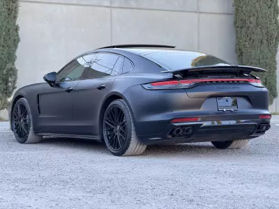 Porsche Panamera 2021
