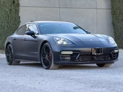 Porsche Panamera 2021