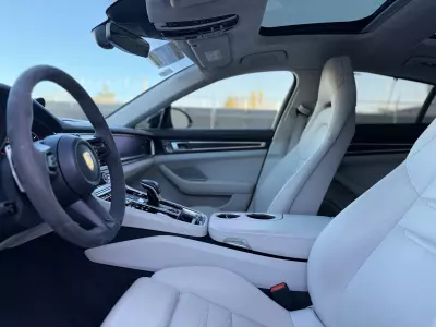 Porsche Panamera 2021