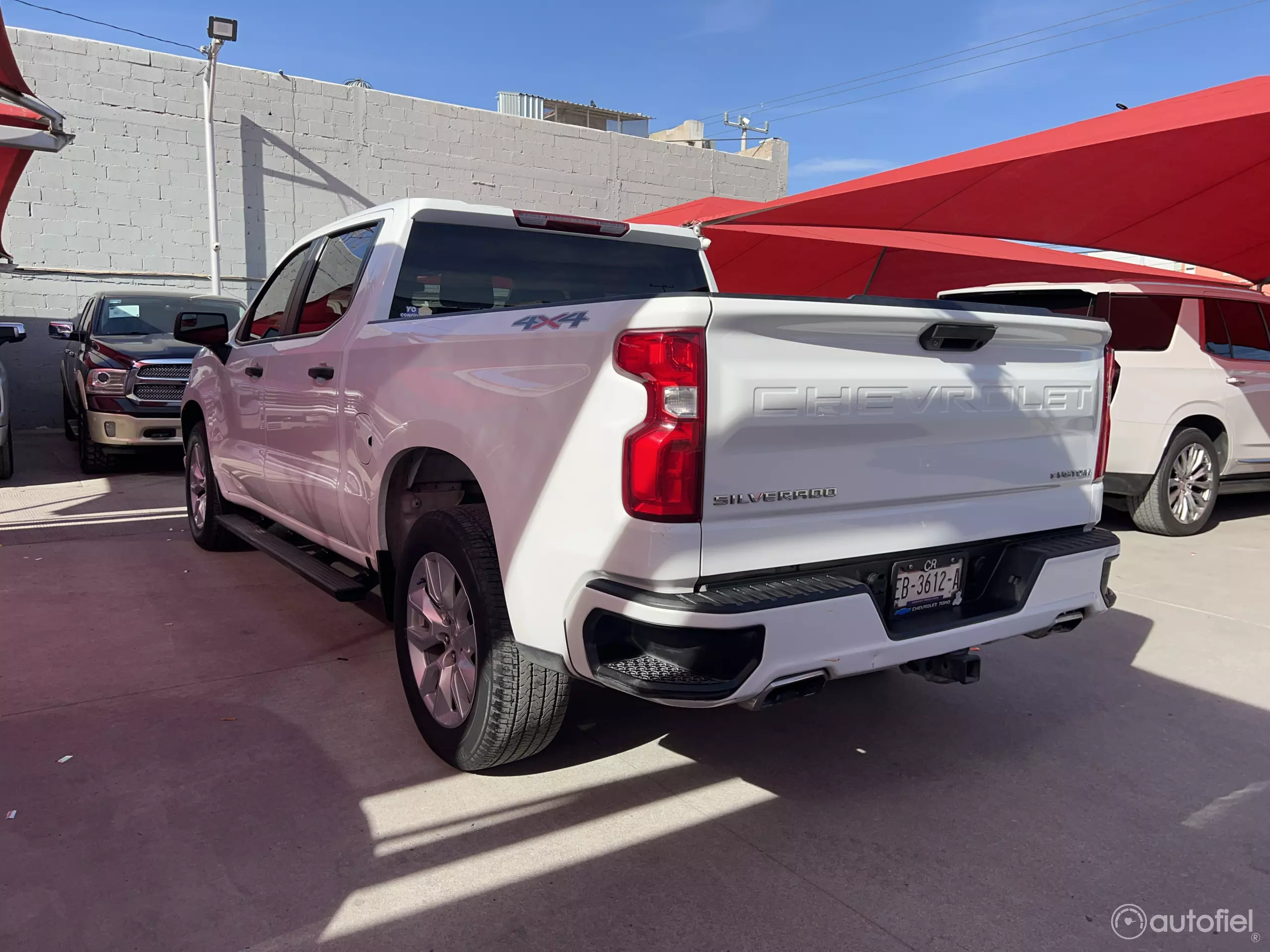 Chevrolet Silverado Pick-Up