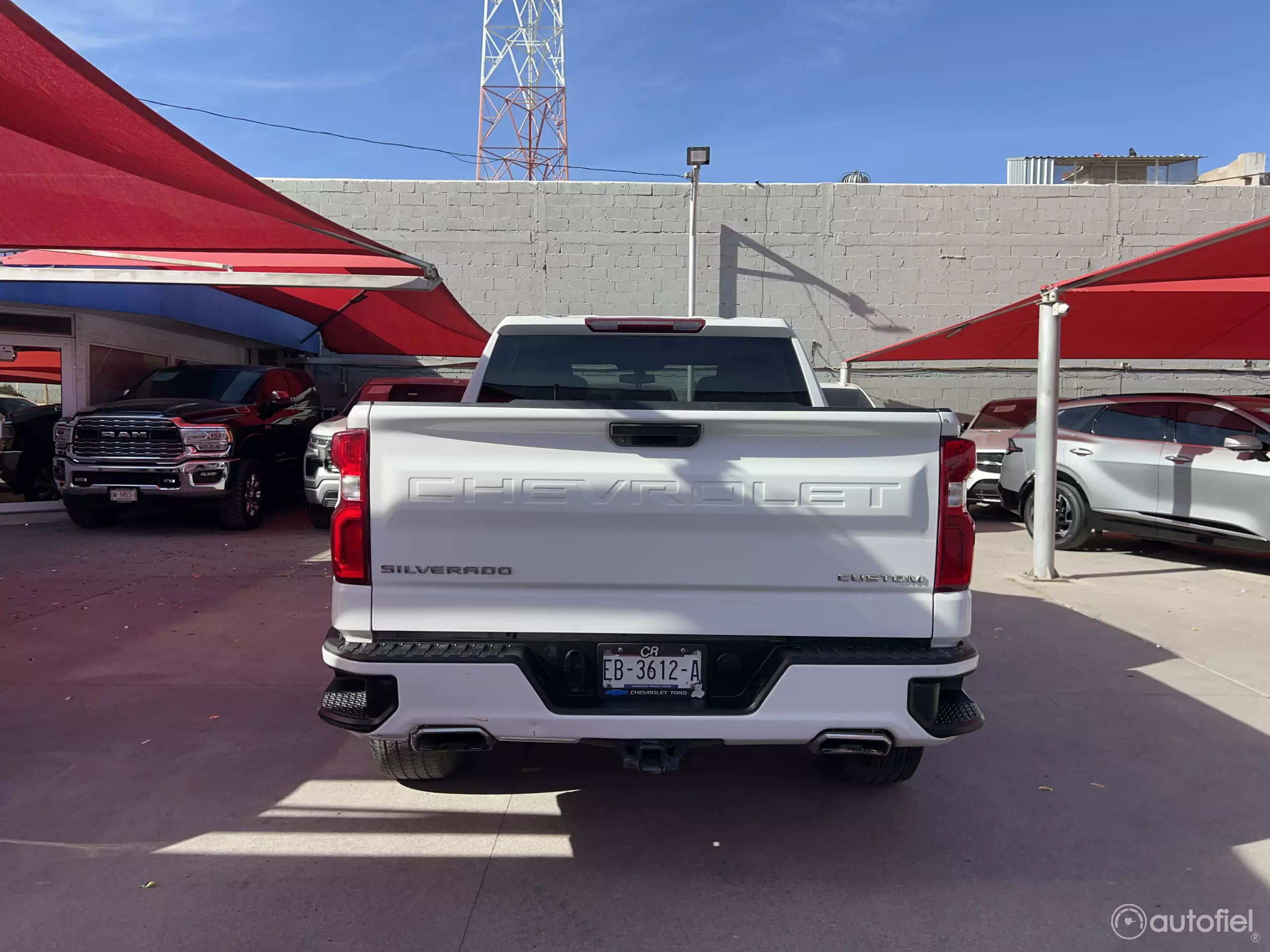 Chevrolet Silverado Pick-Up