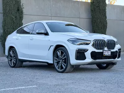 BMW X6 VUD 2023