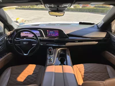 Cadillac Escalade VUD 2023