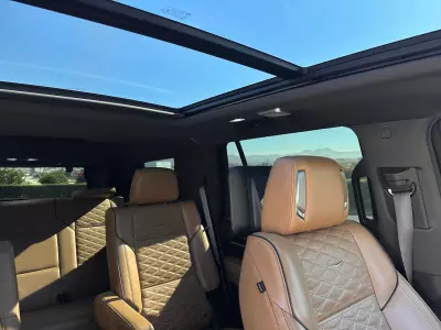 Cadillac Escalade VUD 2023