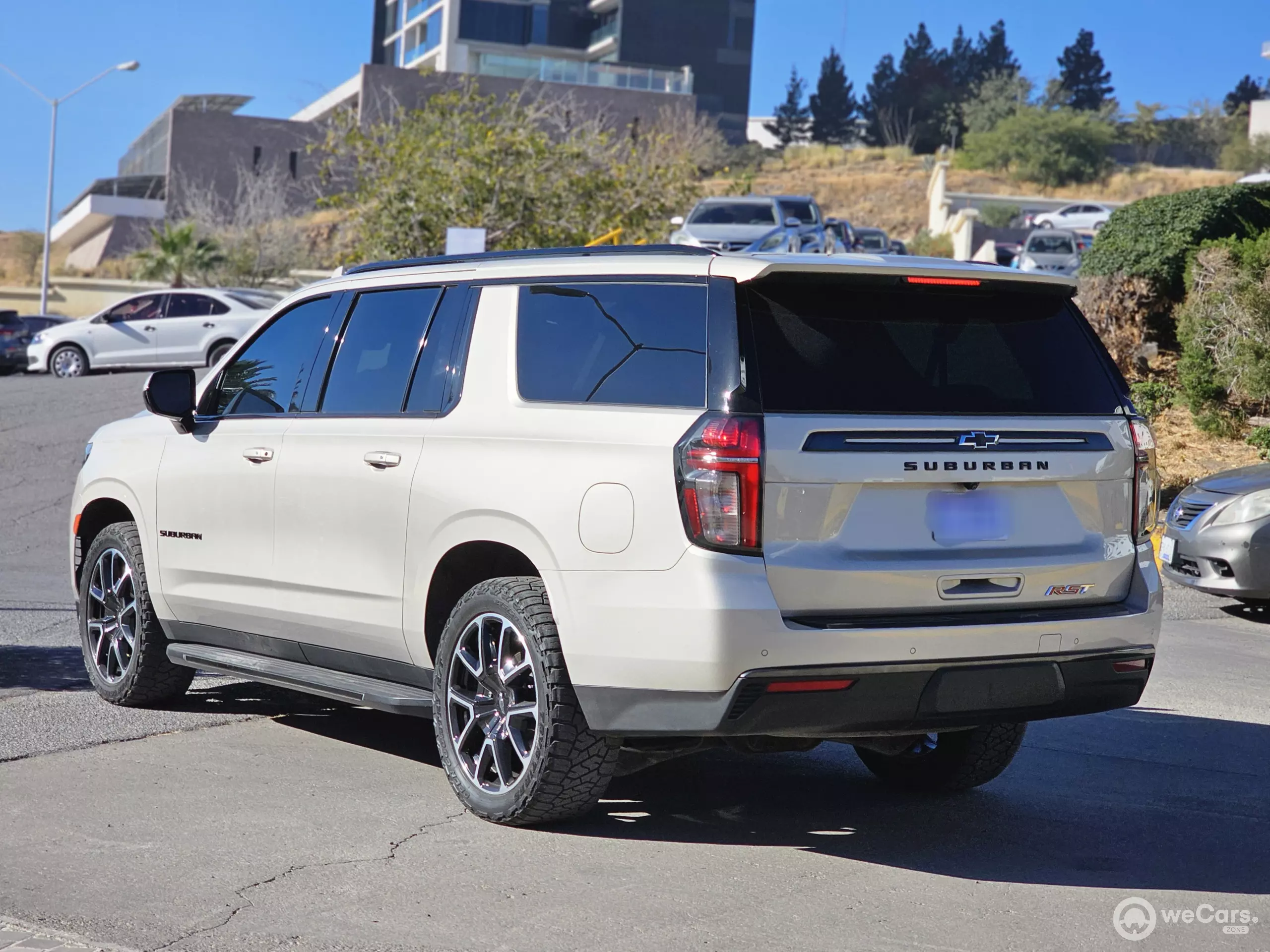 Chevrolet Suburban VUD