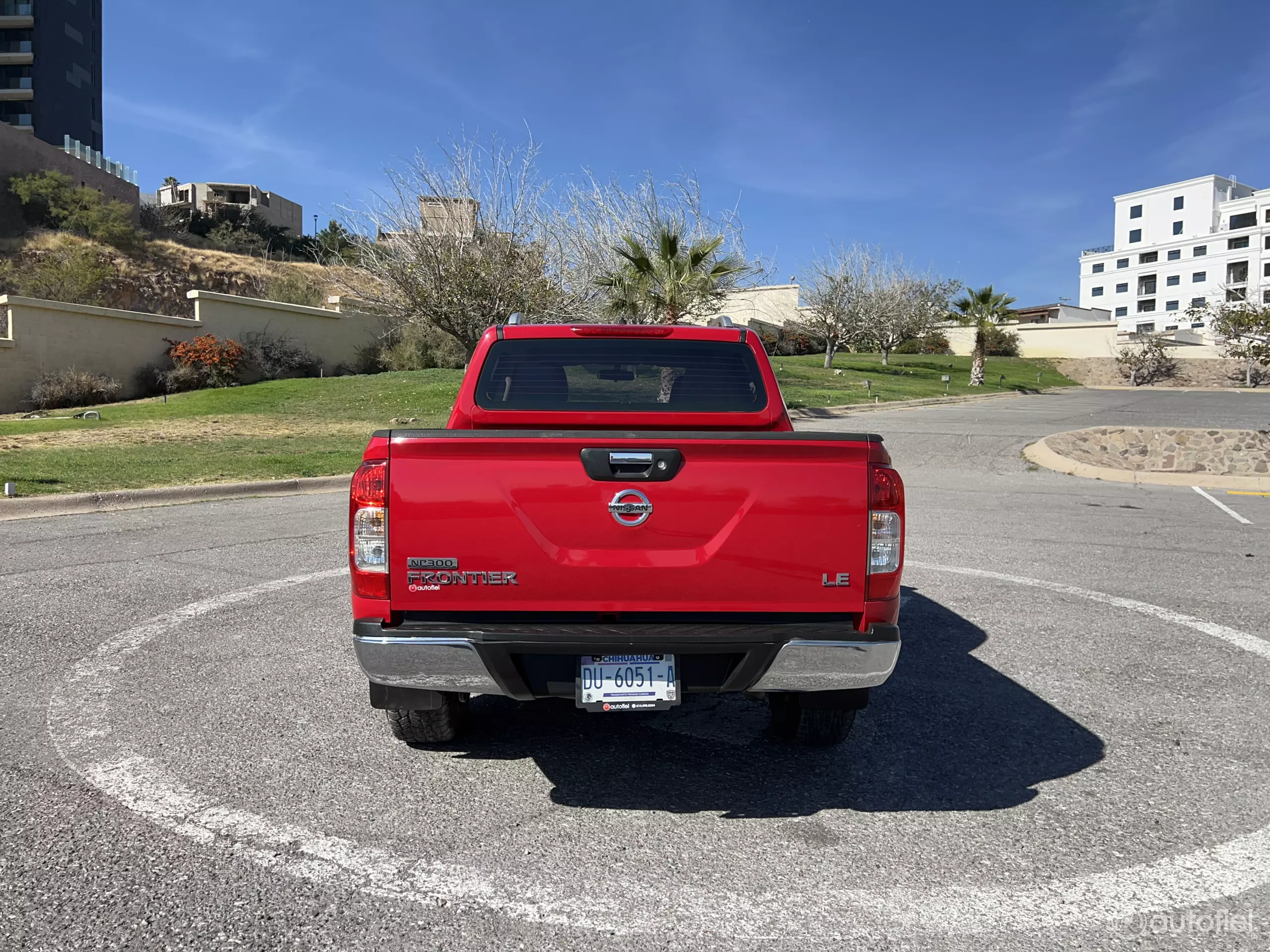 Nissan NP 300 Frontier Pick-Up