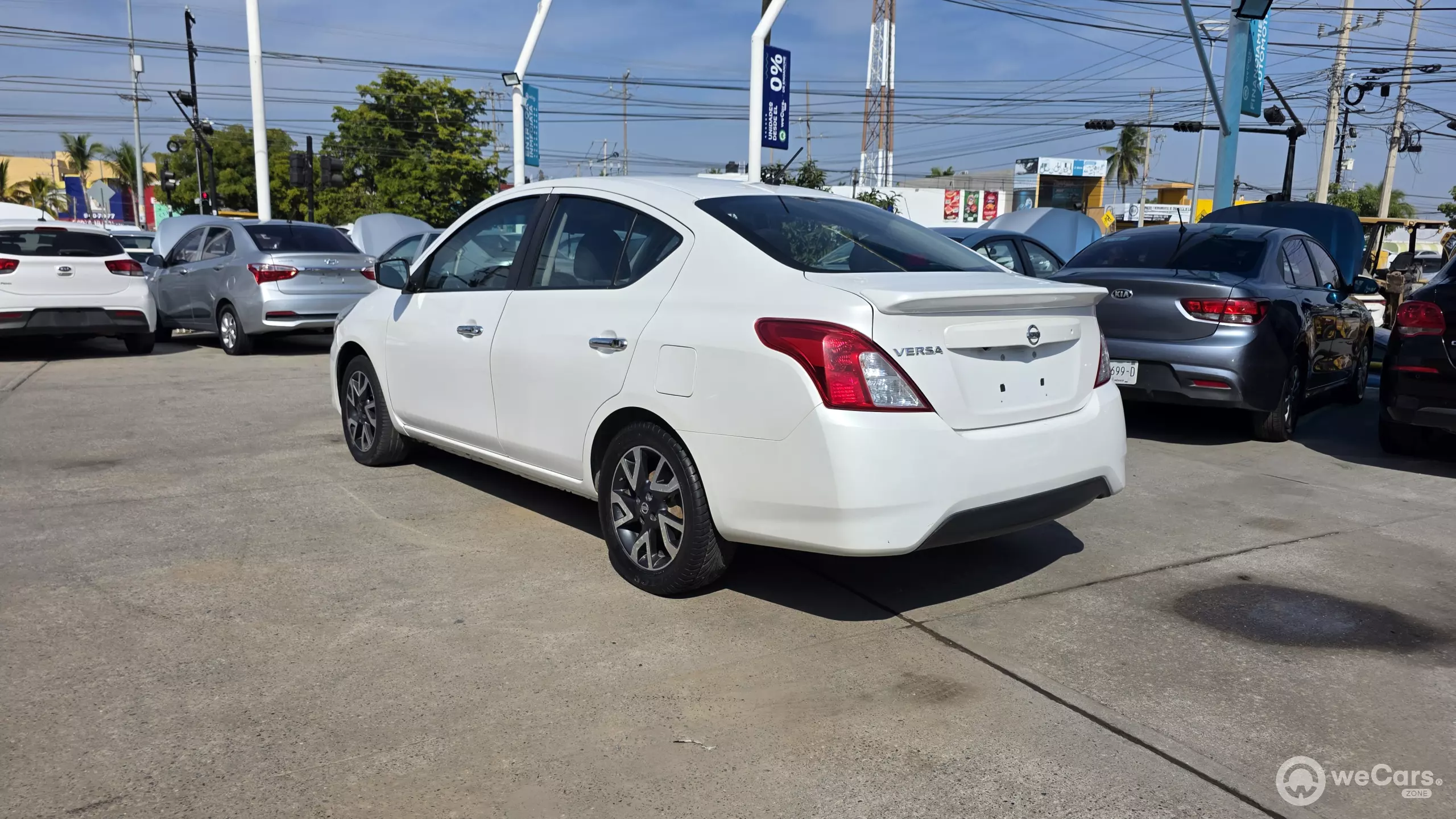 Nissan Versa