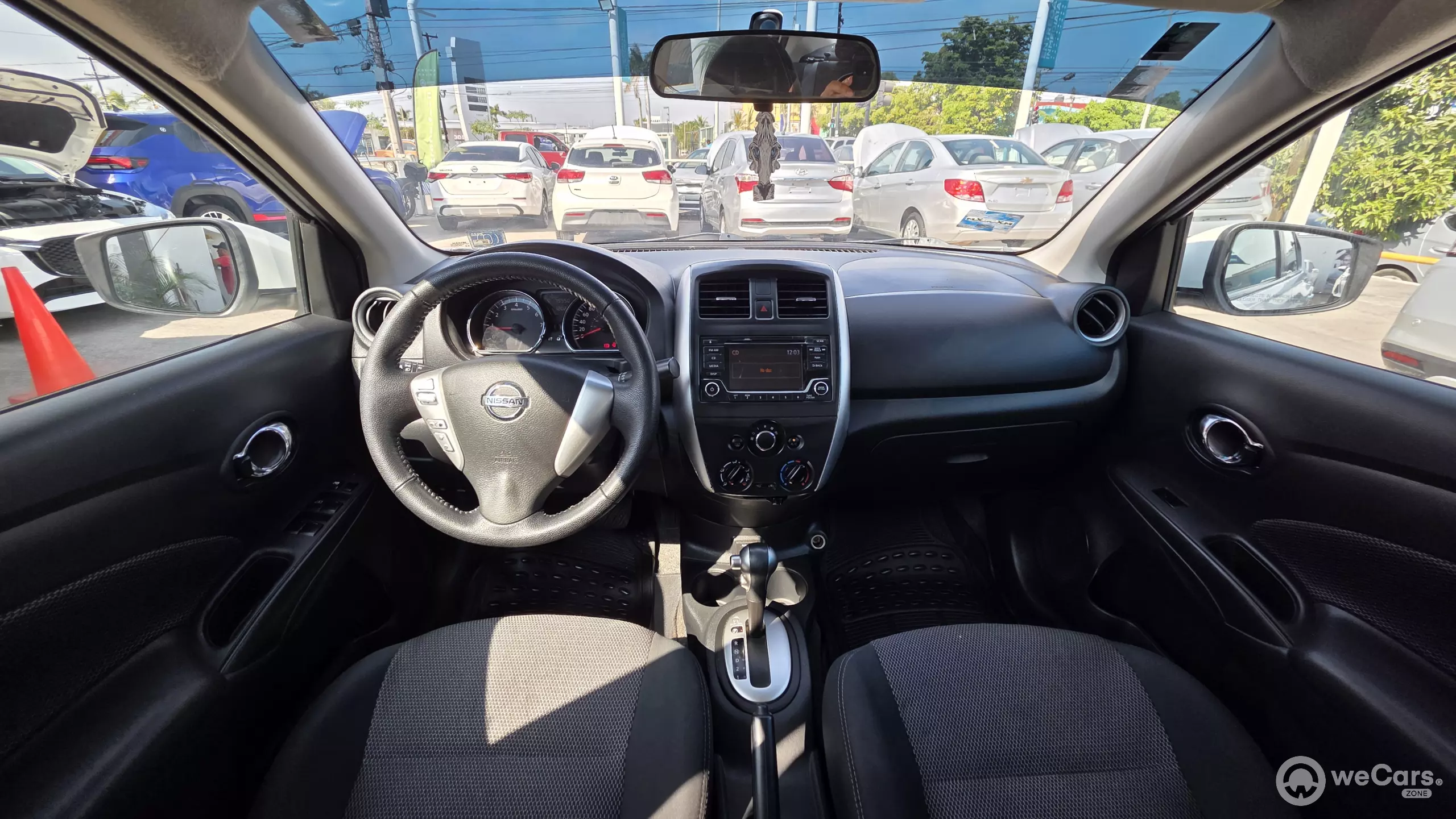 Nissan Versa