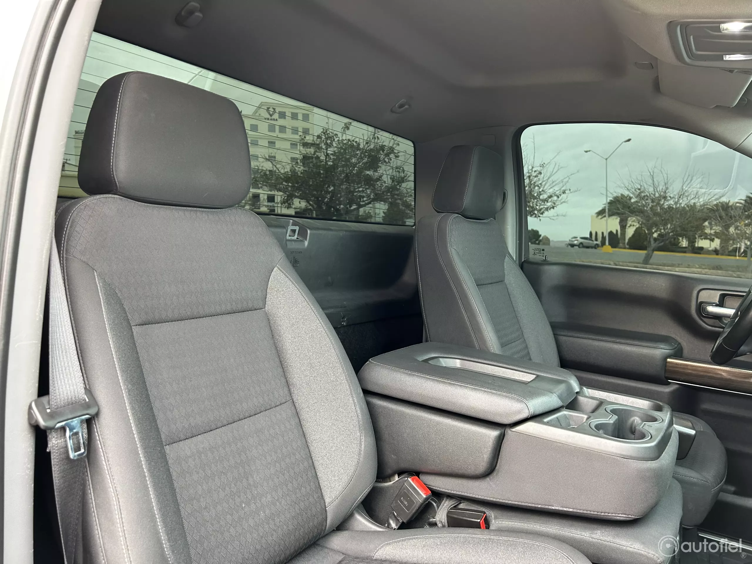 Chevrolet Cheyenne Pick-Up