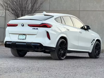 BMW X6 VUD 2022