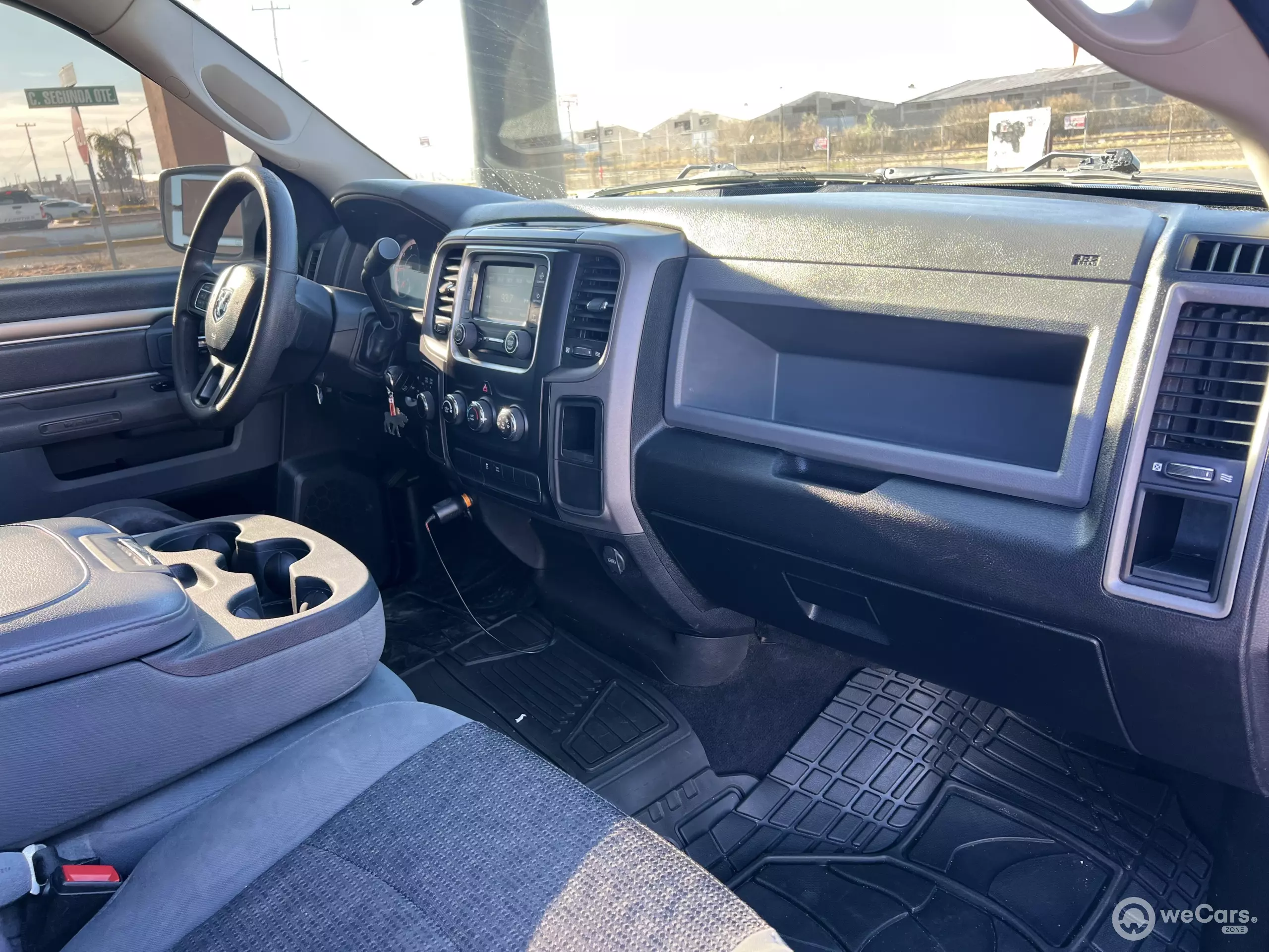 Dodge Ram 1500 Pick-Up