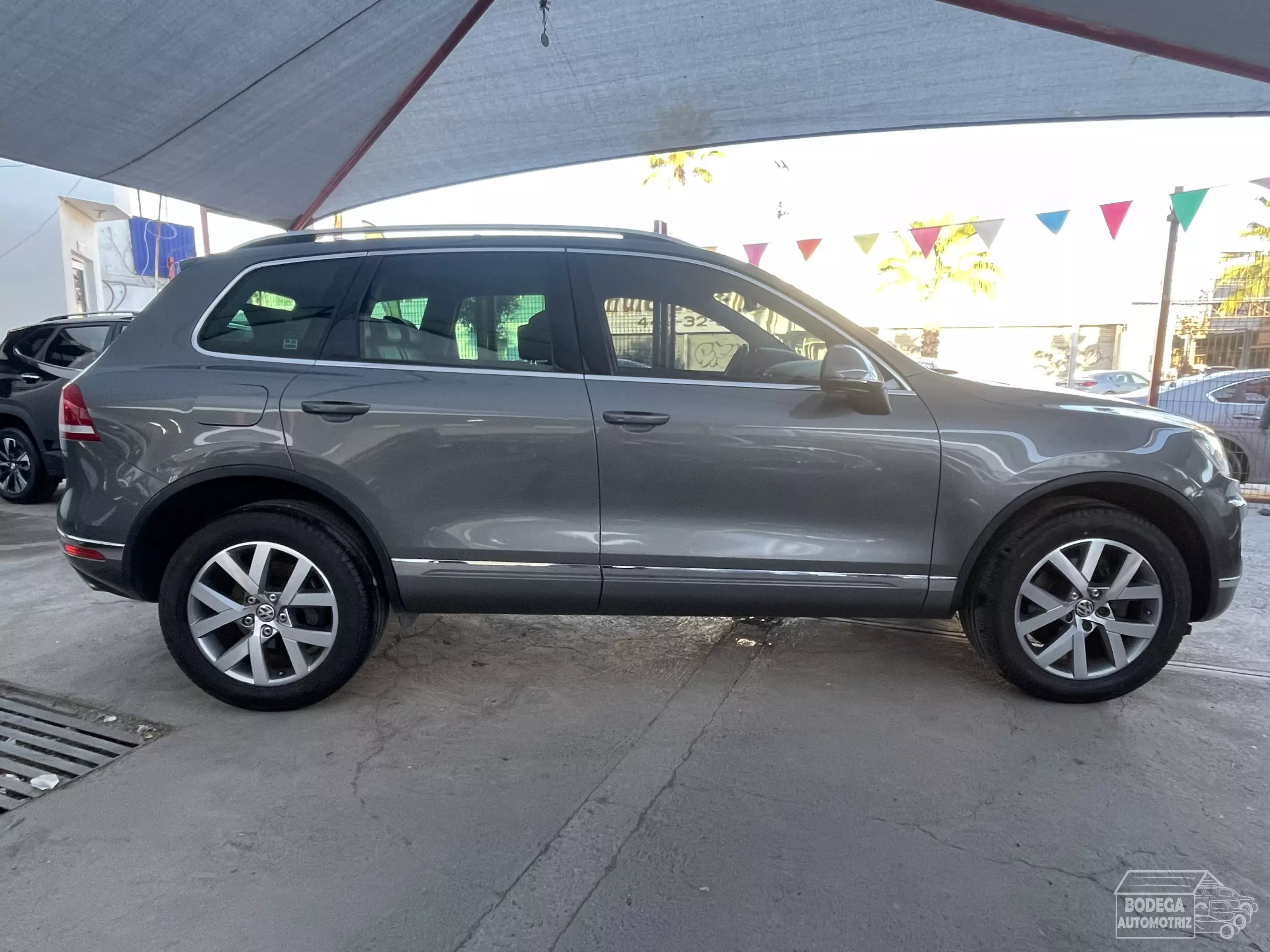 Volkswagen Touareg VUD
