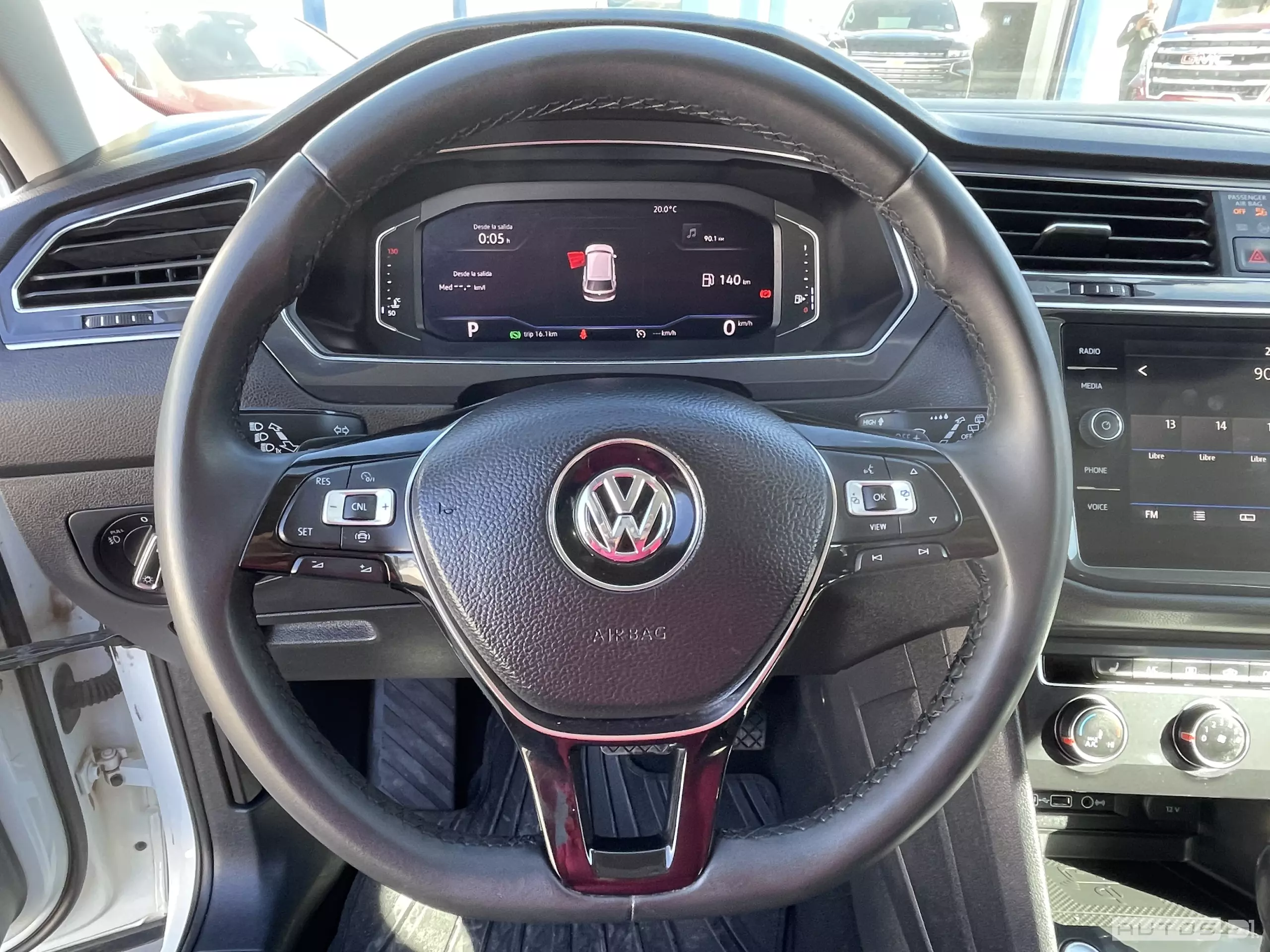 Volkswagen Tiguan VUD