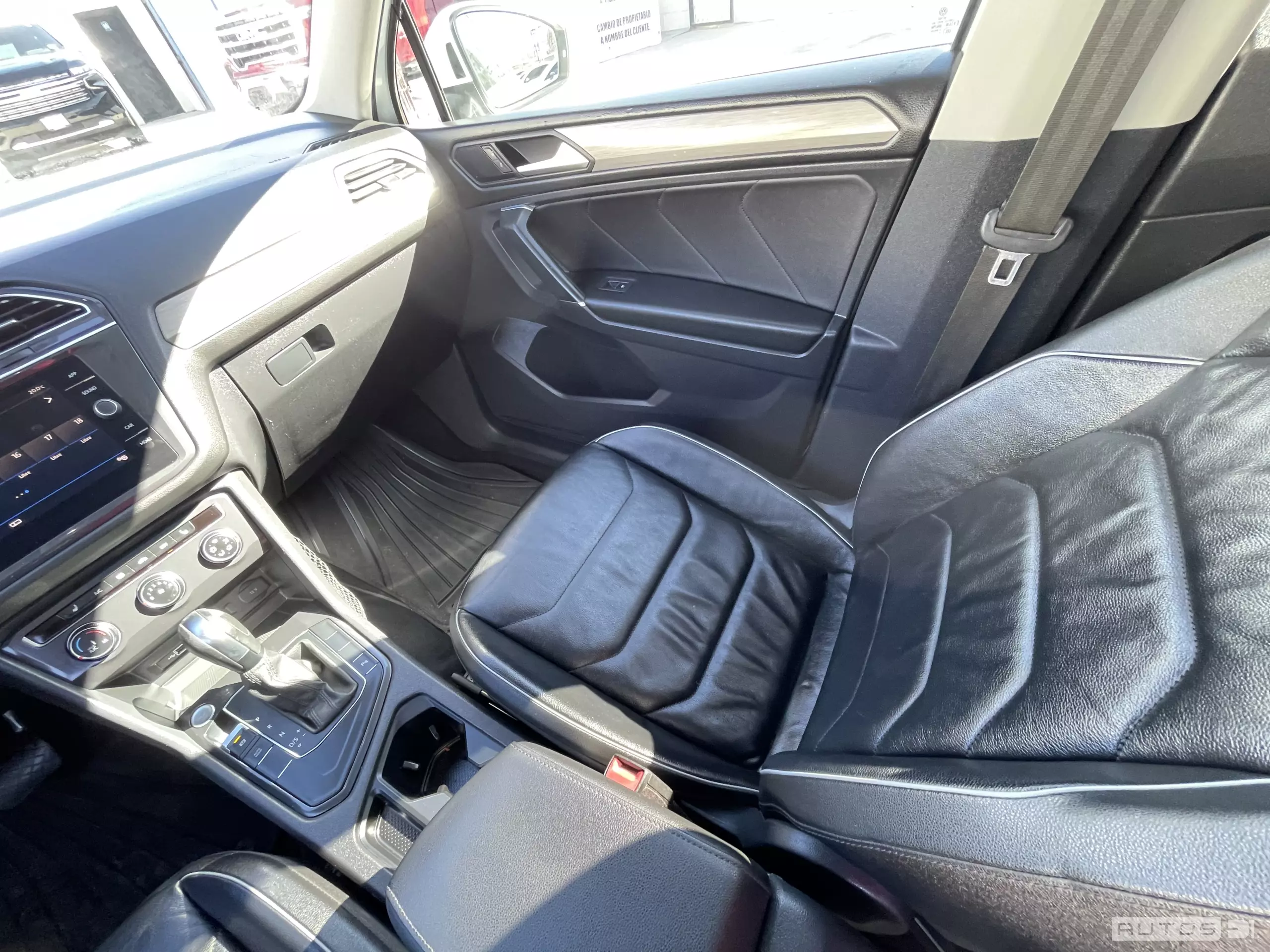 Volkswagen Tiguan VUD