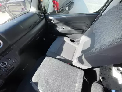 Nissan Urvan Panel 2024