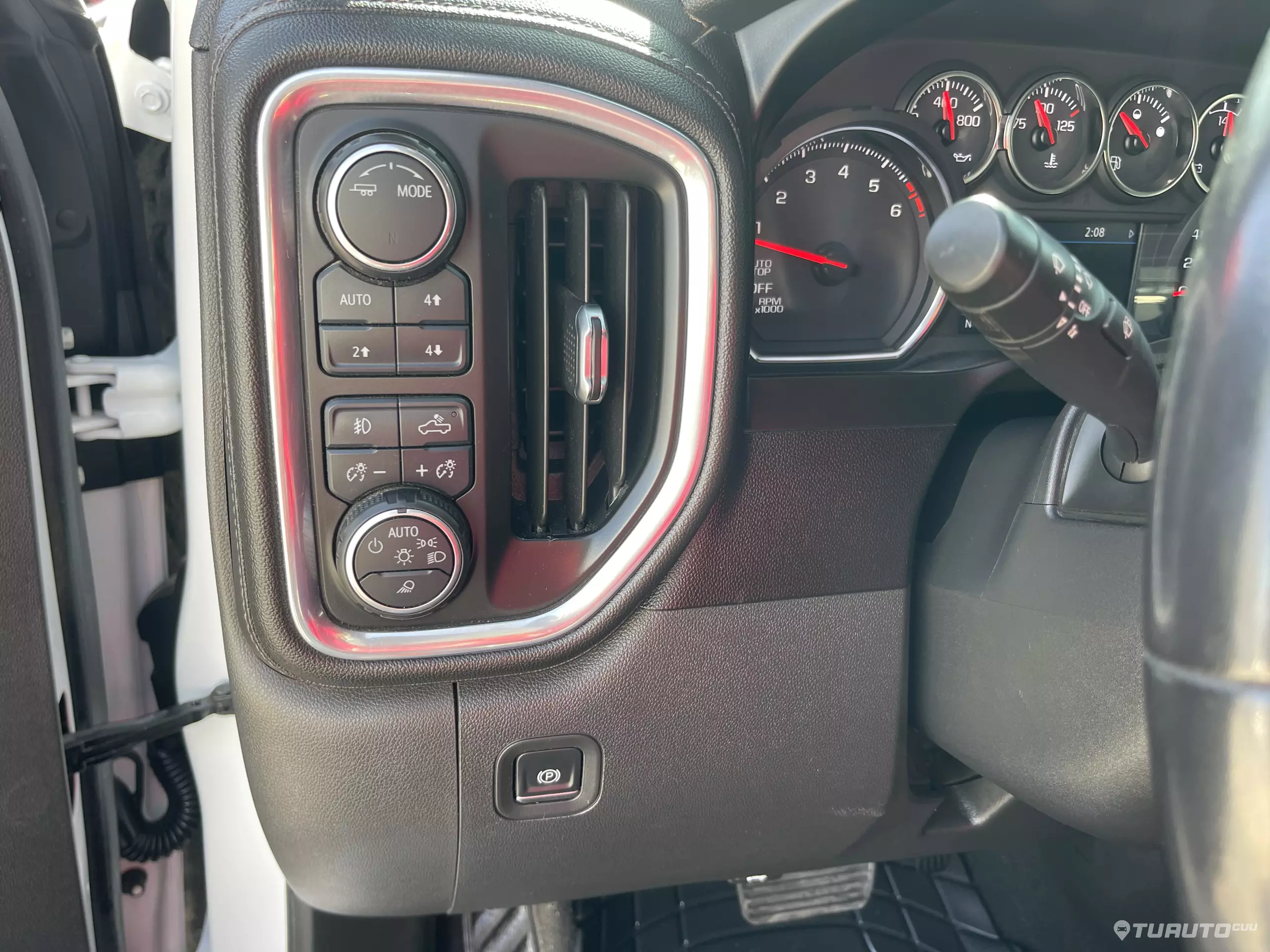 Chevrolet Cheyenne Pick-Up