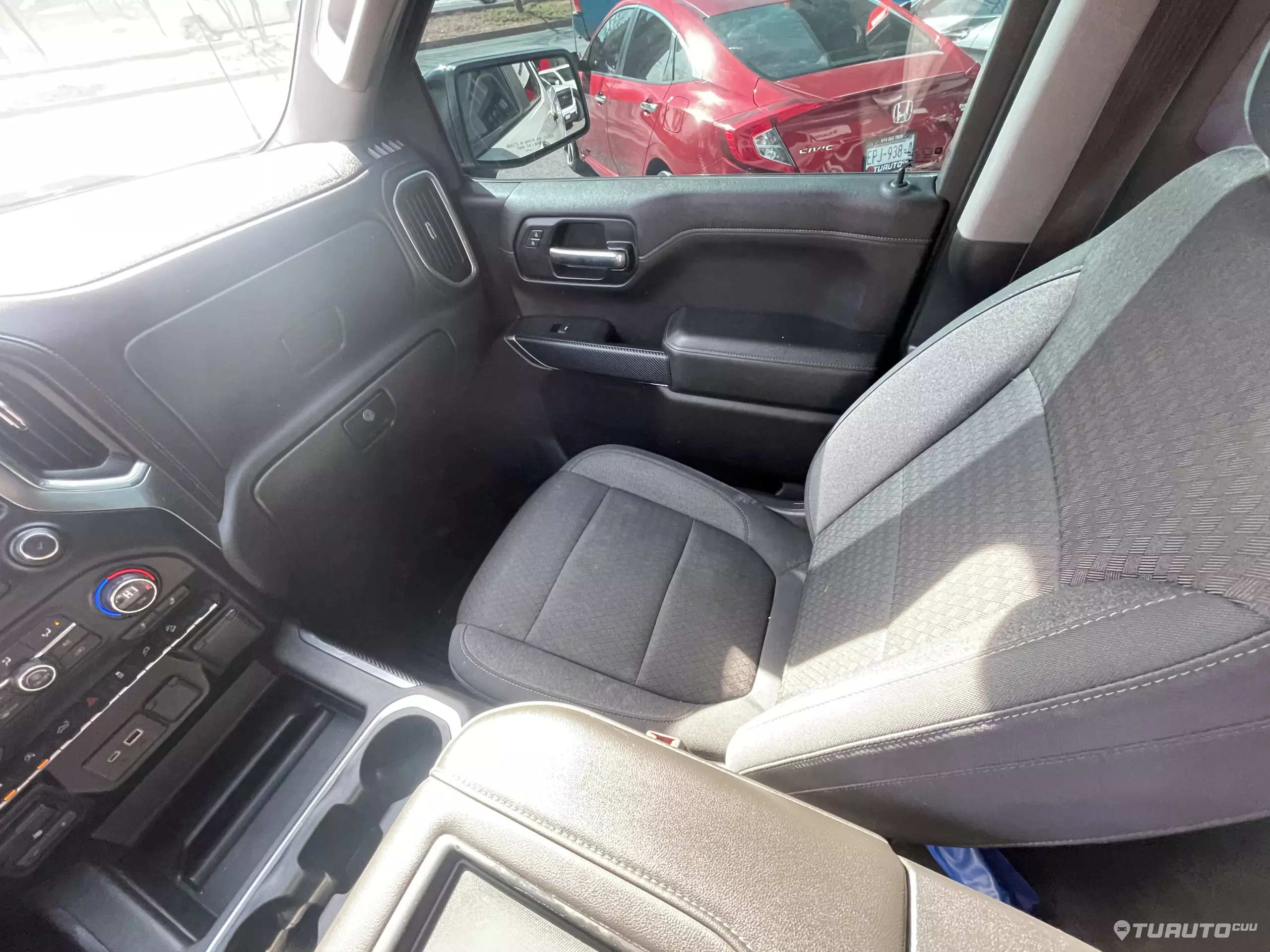 Chevrolet Cheyenne Pick-Up