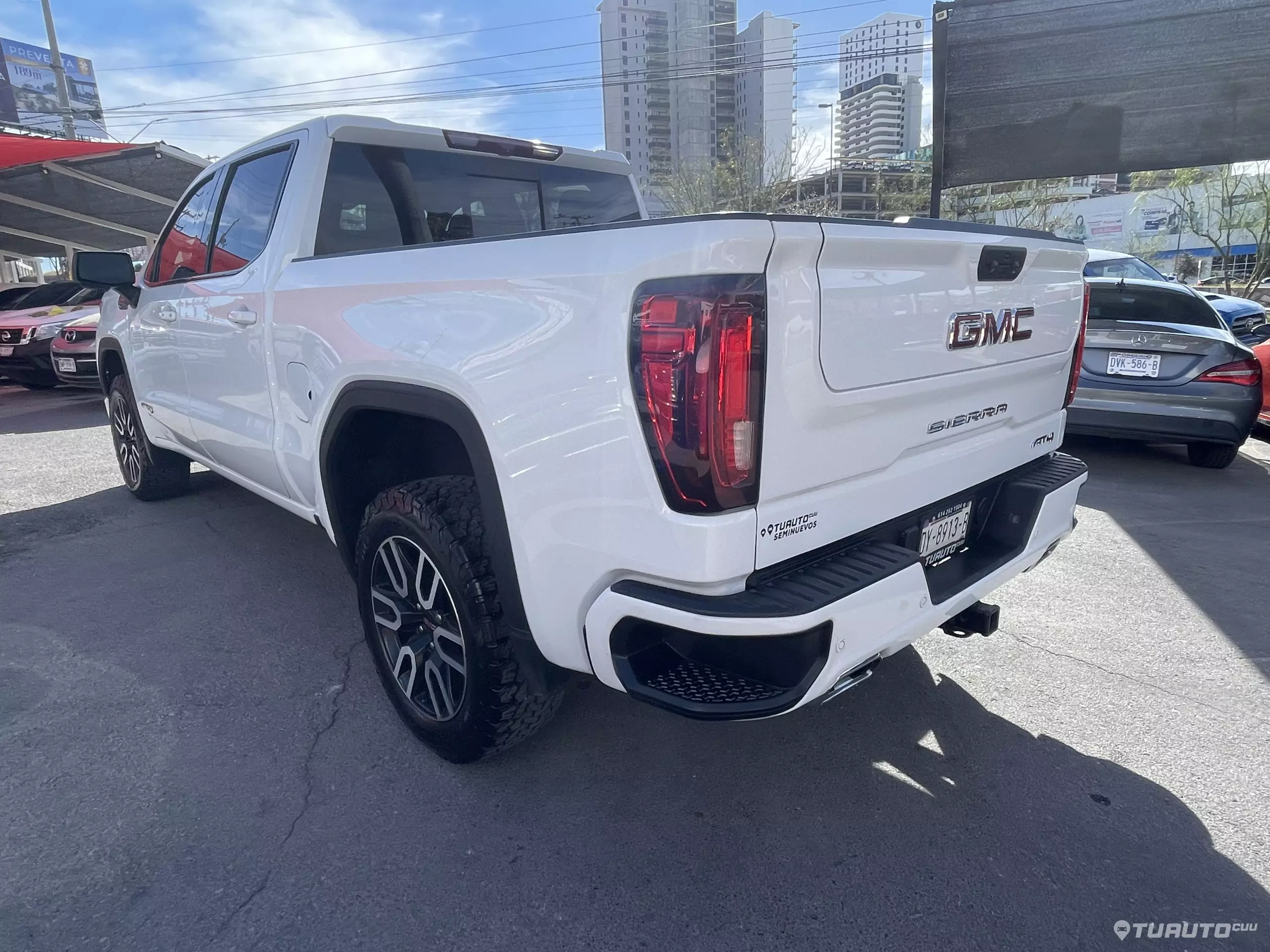GMC Sierra Pick-Up 4x4