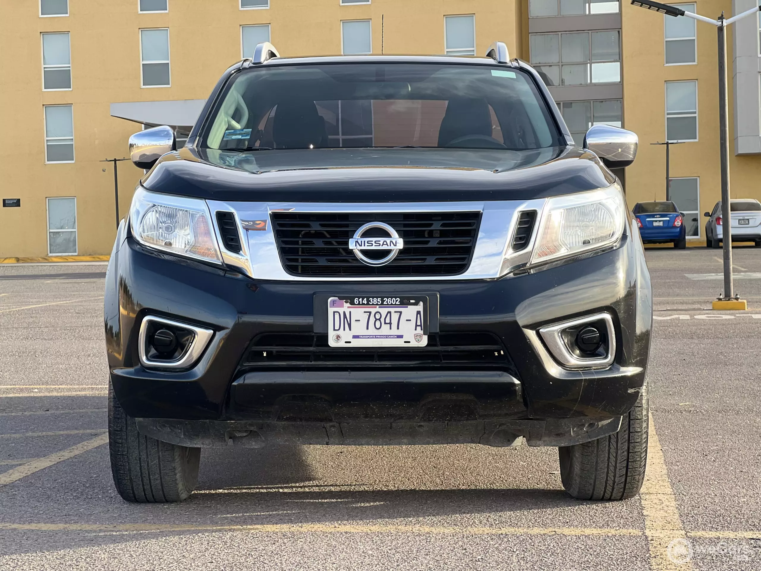 Nissan NP300 Frontier Pick-Up