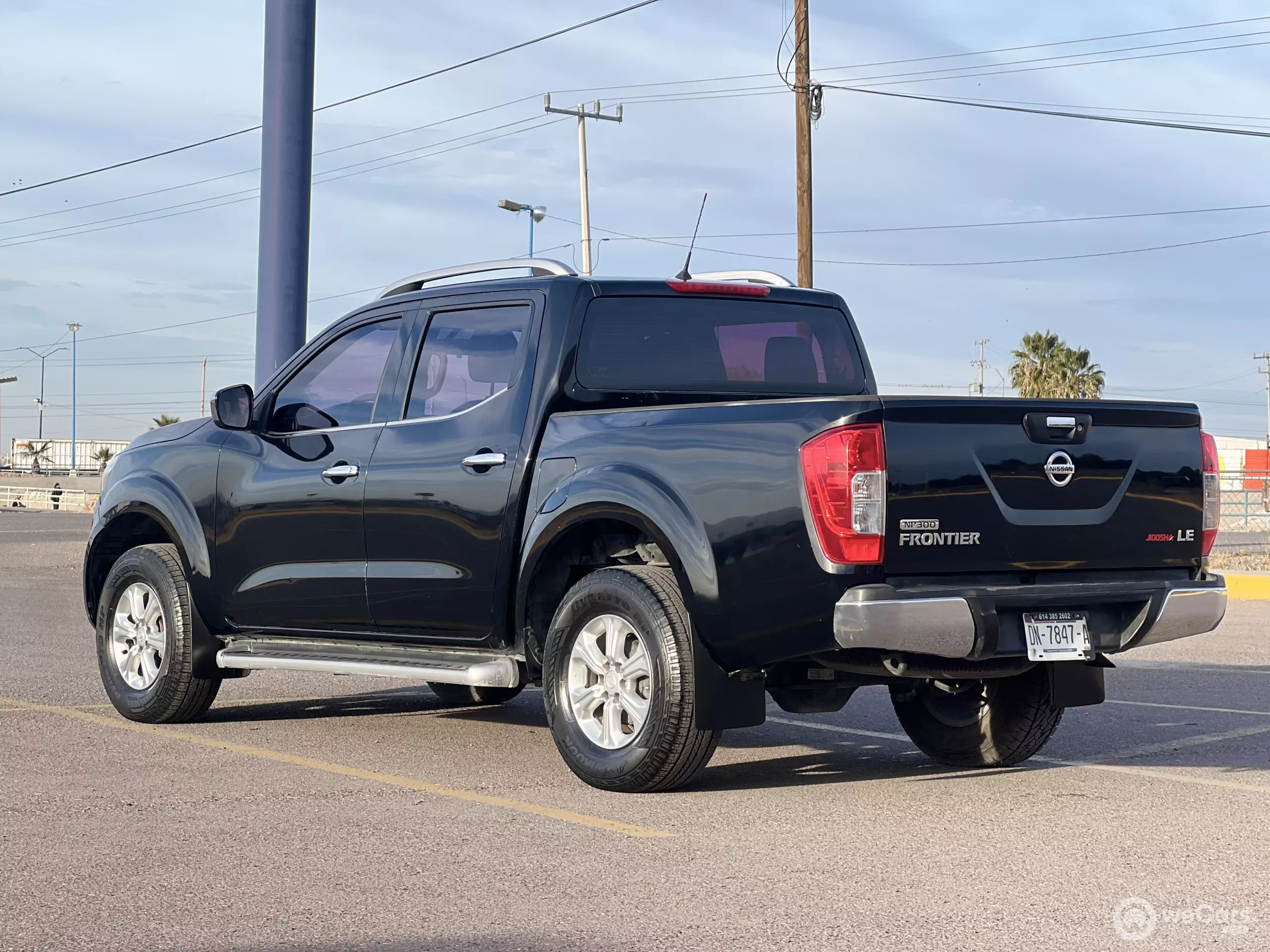 Nissan NP300 Frontier Pick-Up