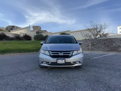 Honda Odyssey Minivan 2016