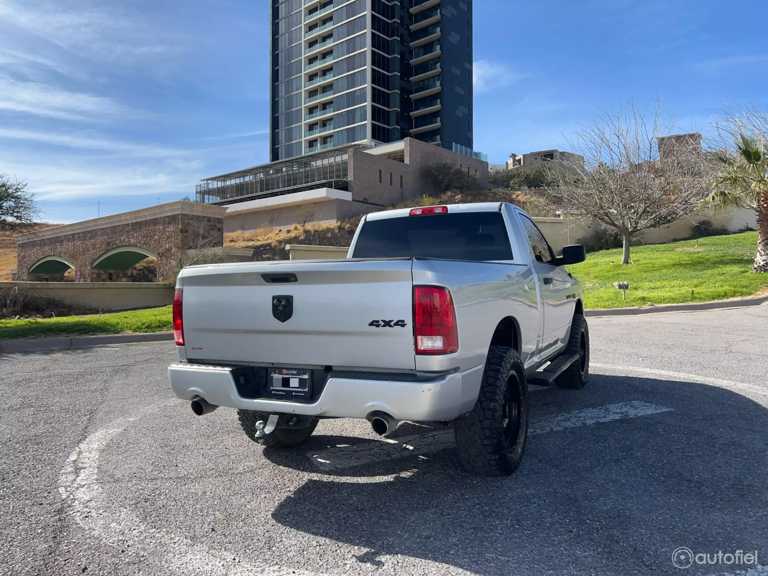 Dodge Ram 2500 Pick-Up