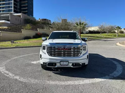 GMC Sierra Pick-Up 4x4 2023