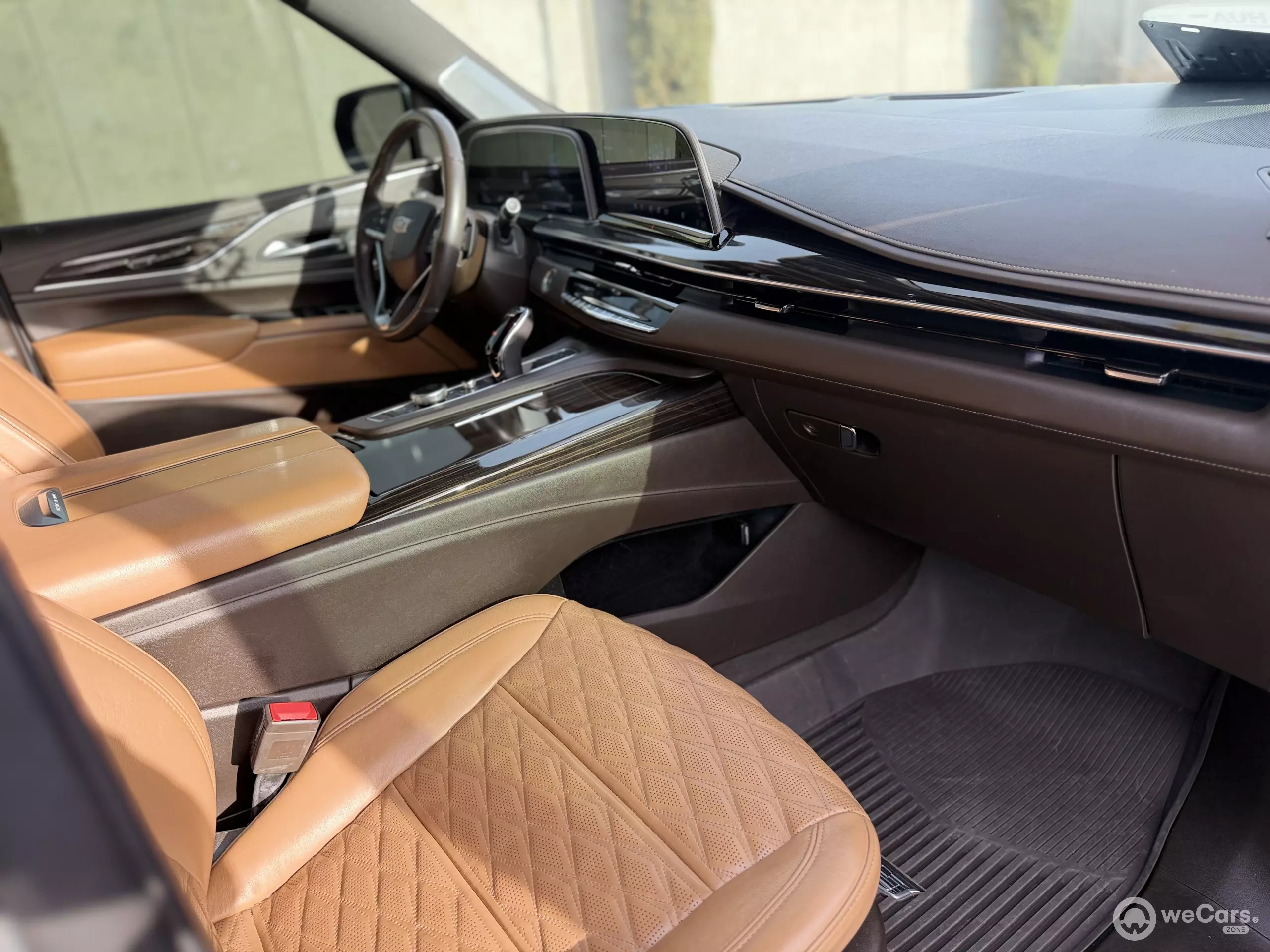 Cadillac Escalade VUD