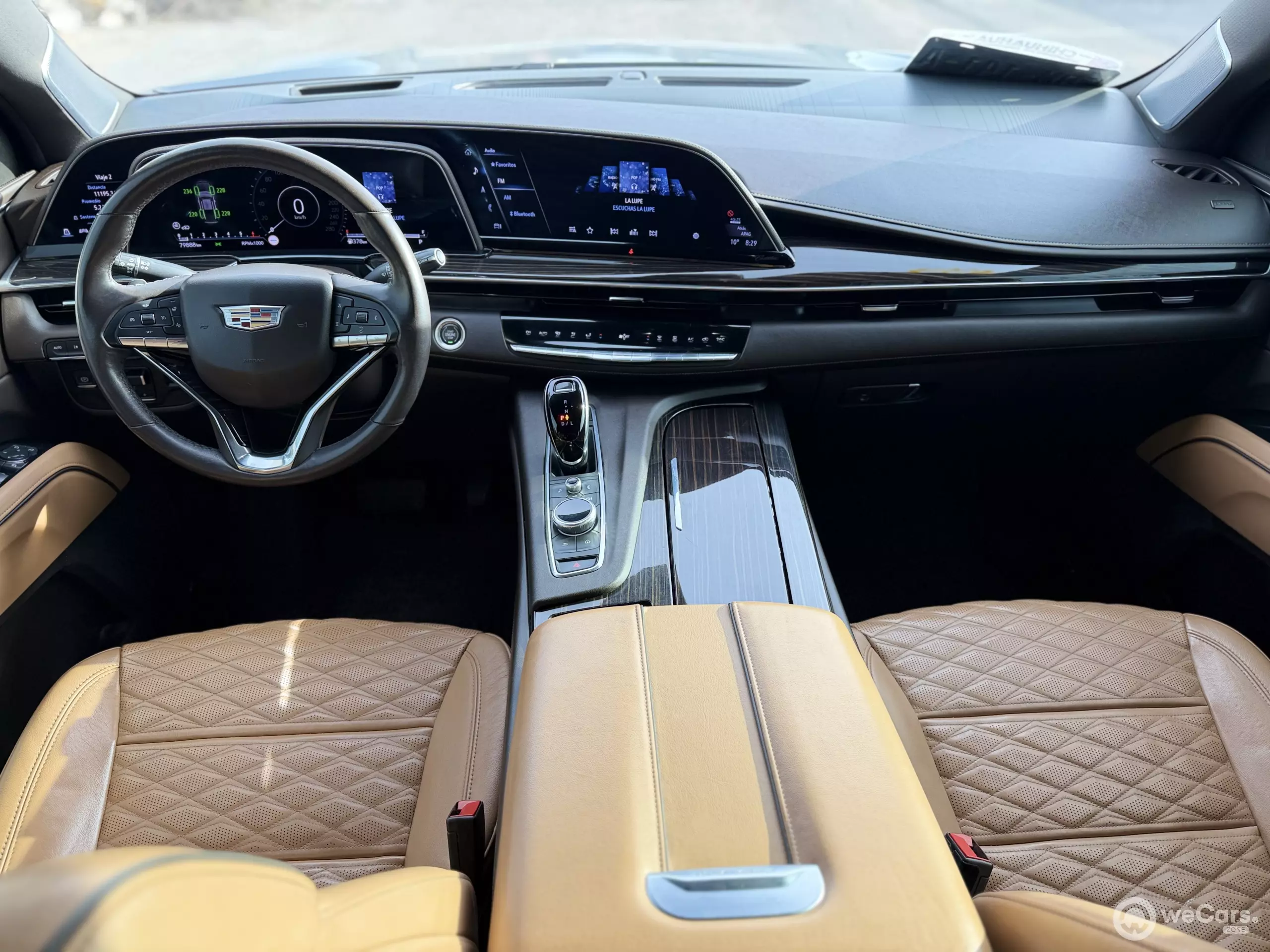 Cadillac Escalade VUD