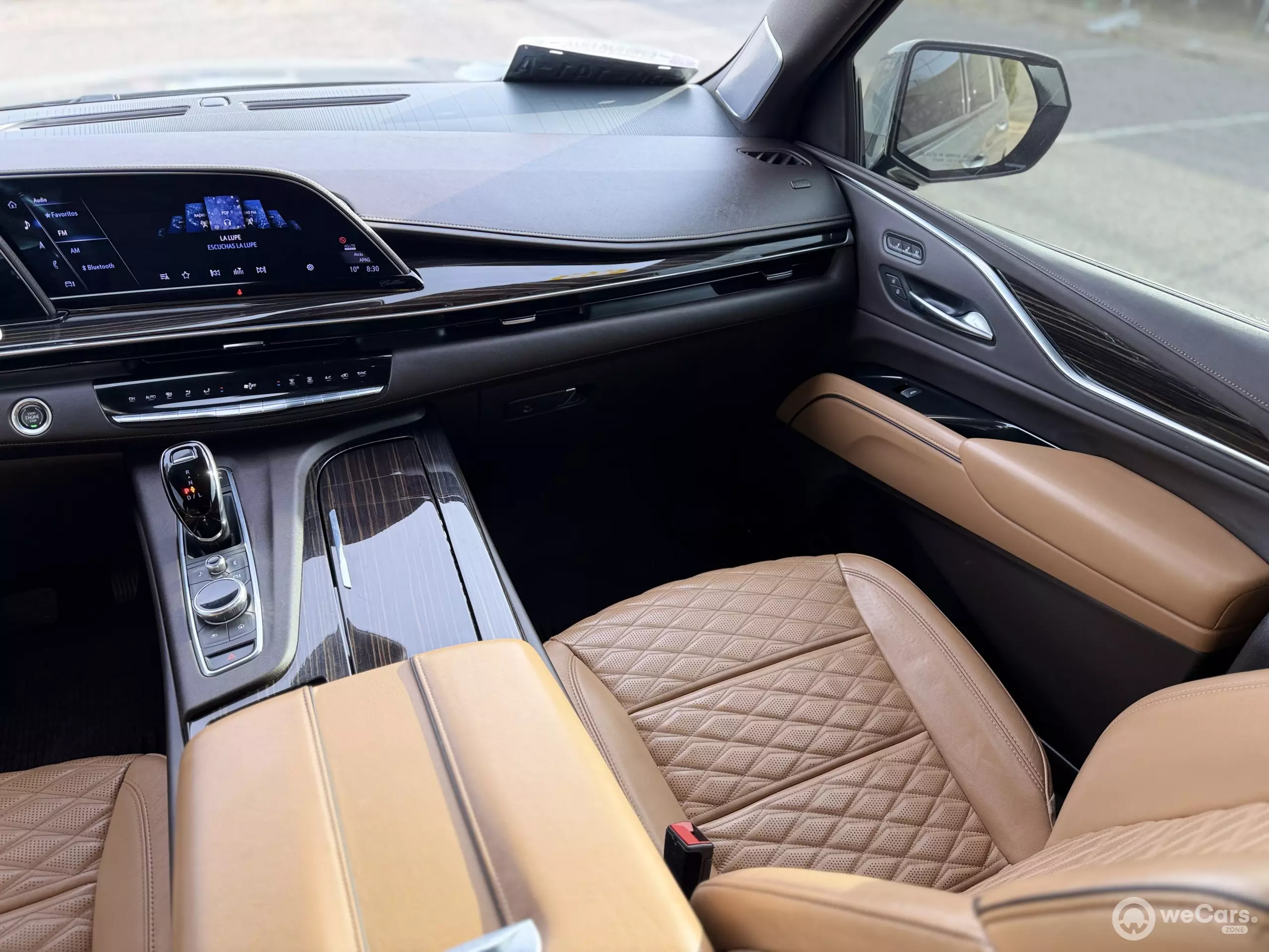 Cadillac Escalade VUD