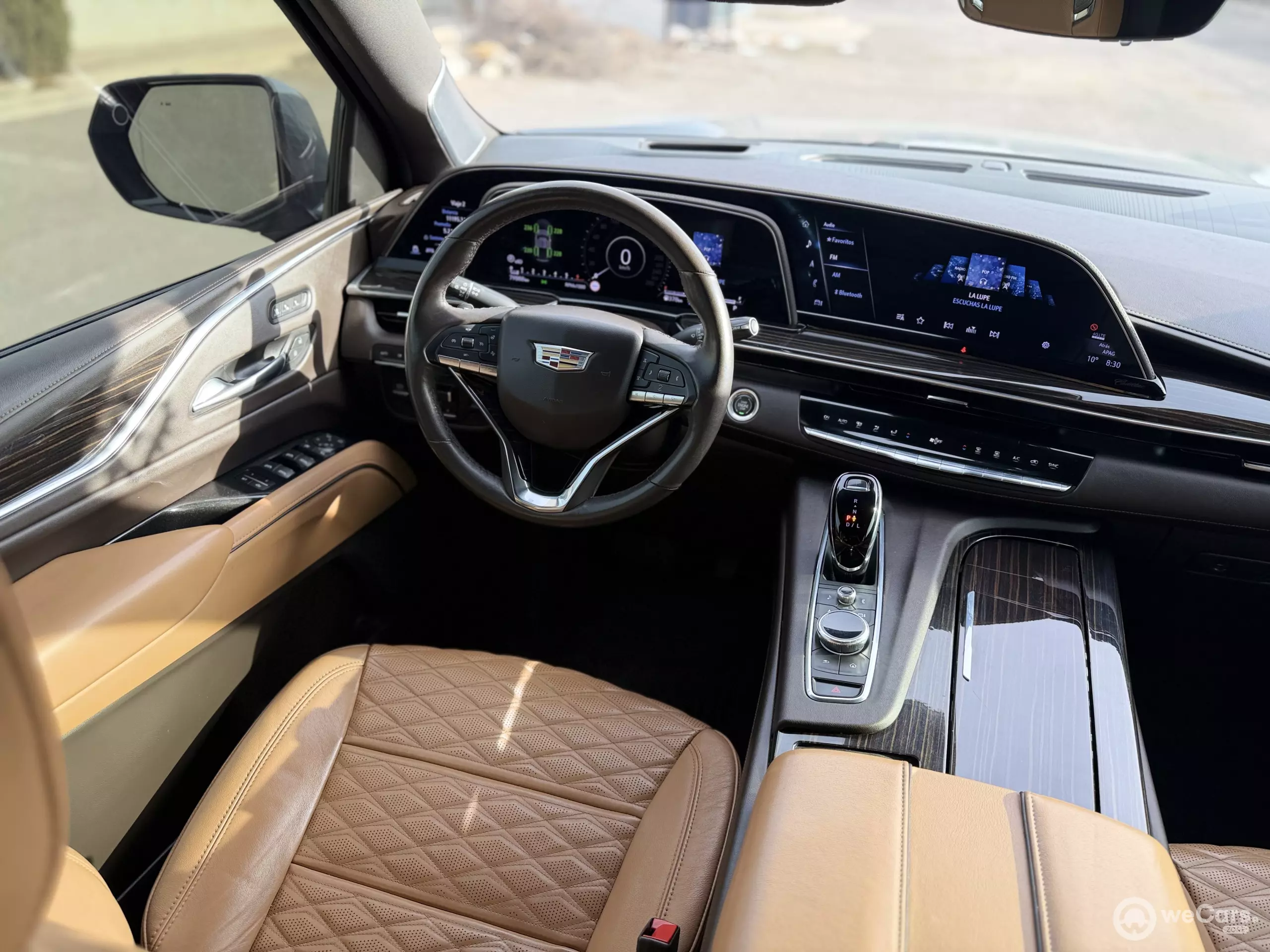 Cadillac Escalade VUD