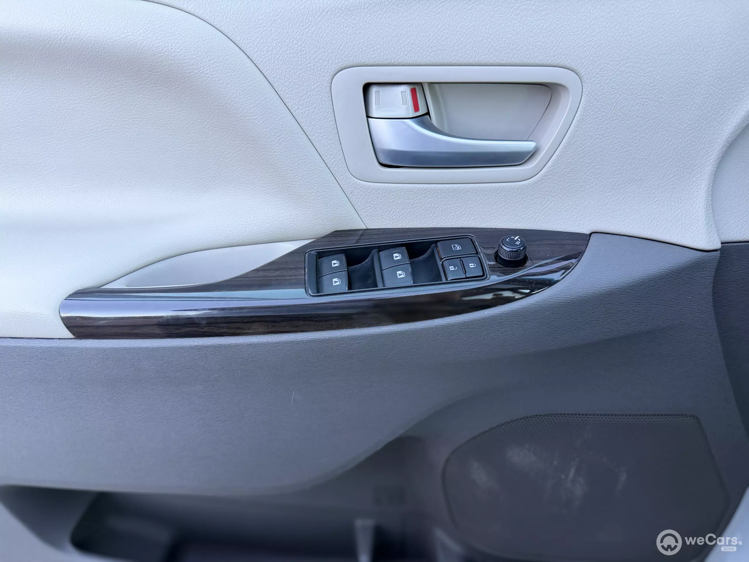 Toyota Sienna Minivan