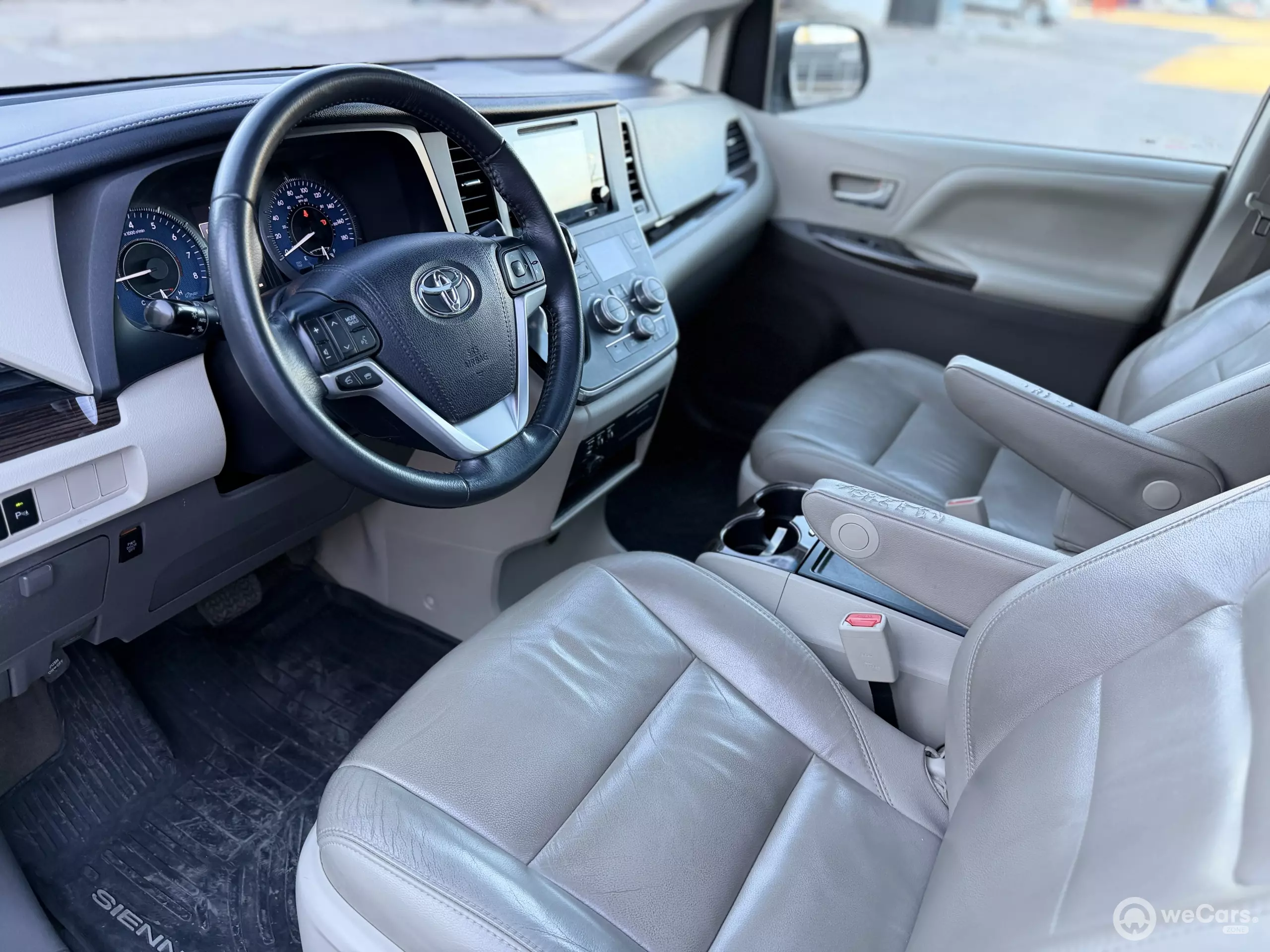 Toyota Sienna Minivan