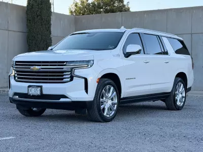 Chevrolet Suburban VUD 2023