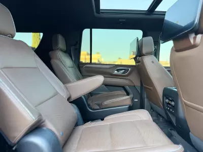 Chevrolet Suburban VUD 2023