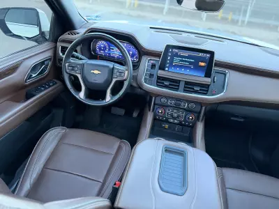 Chevrolet Suburban VUD 2023