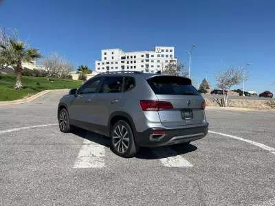 Volkswagen Taos VUD 2023