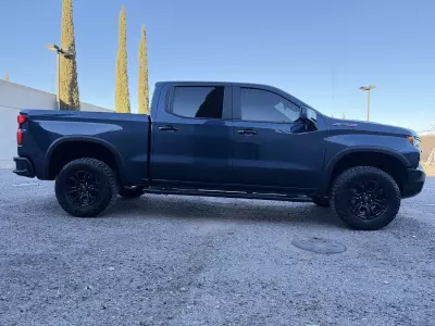 Chevrolet Cheyenne Pick-Up 2023