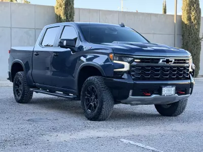 Chevrolet Cheyenne Pick-Up 2023