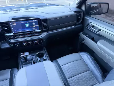 Chevrolet Cheyenne Pick-Up 2023