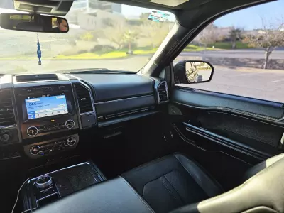 Ford Expedition VUD 2019